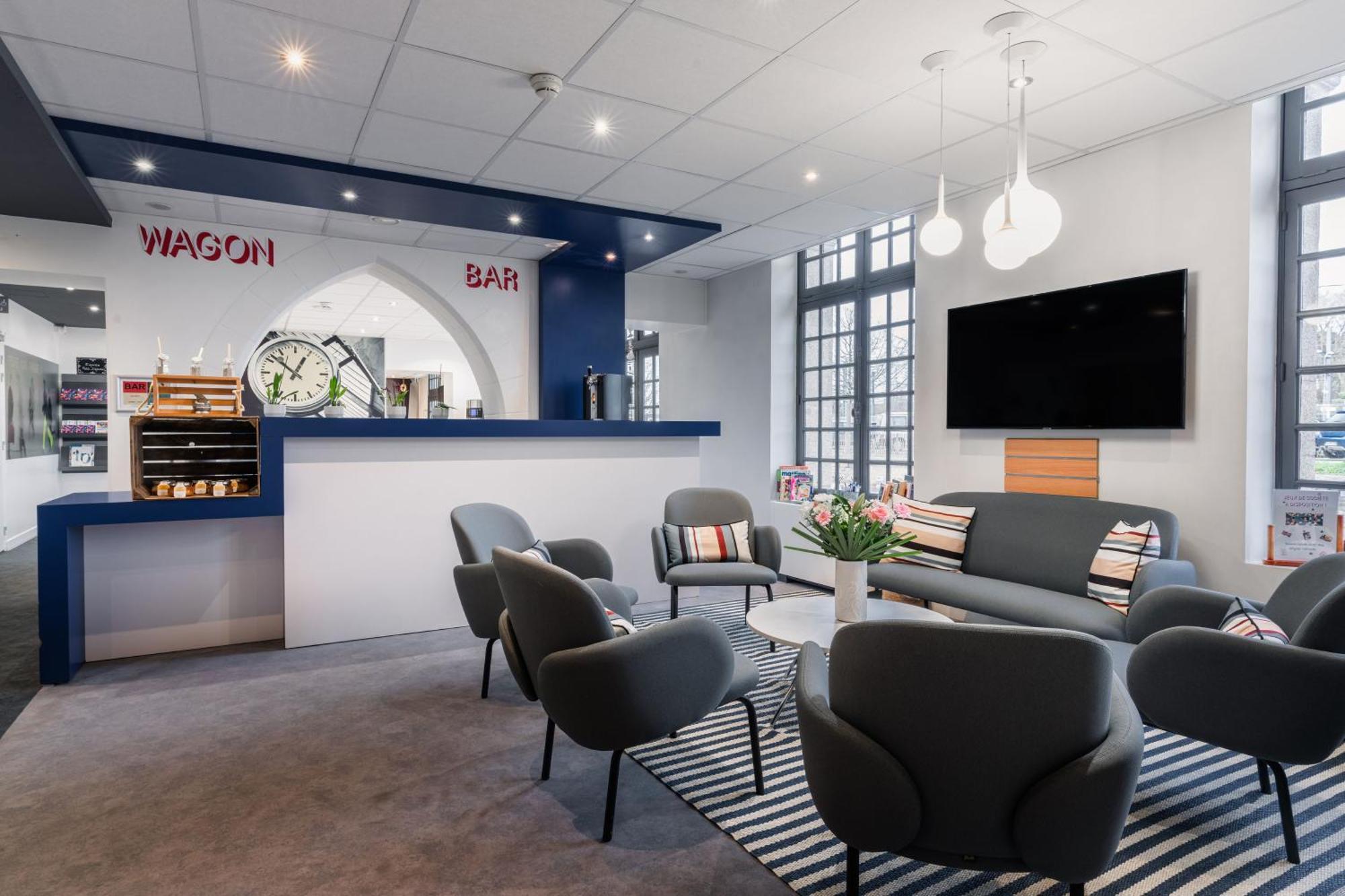 Ibis Styles Vannes Gare Centre Zewnętrze zdjęcie