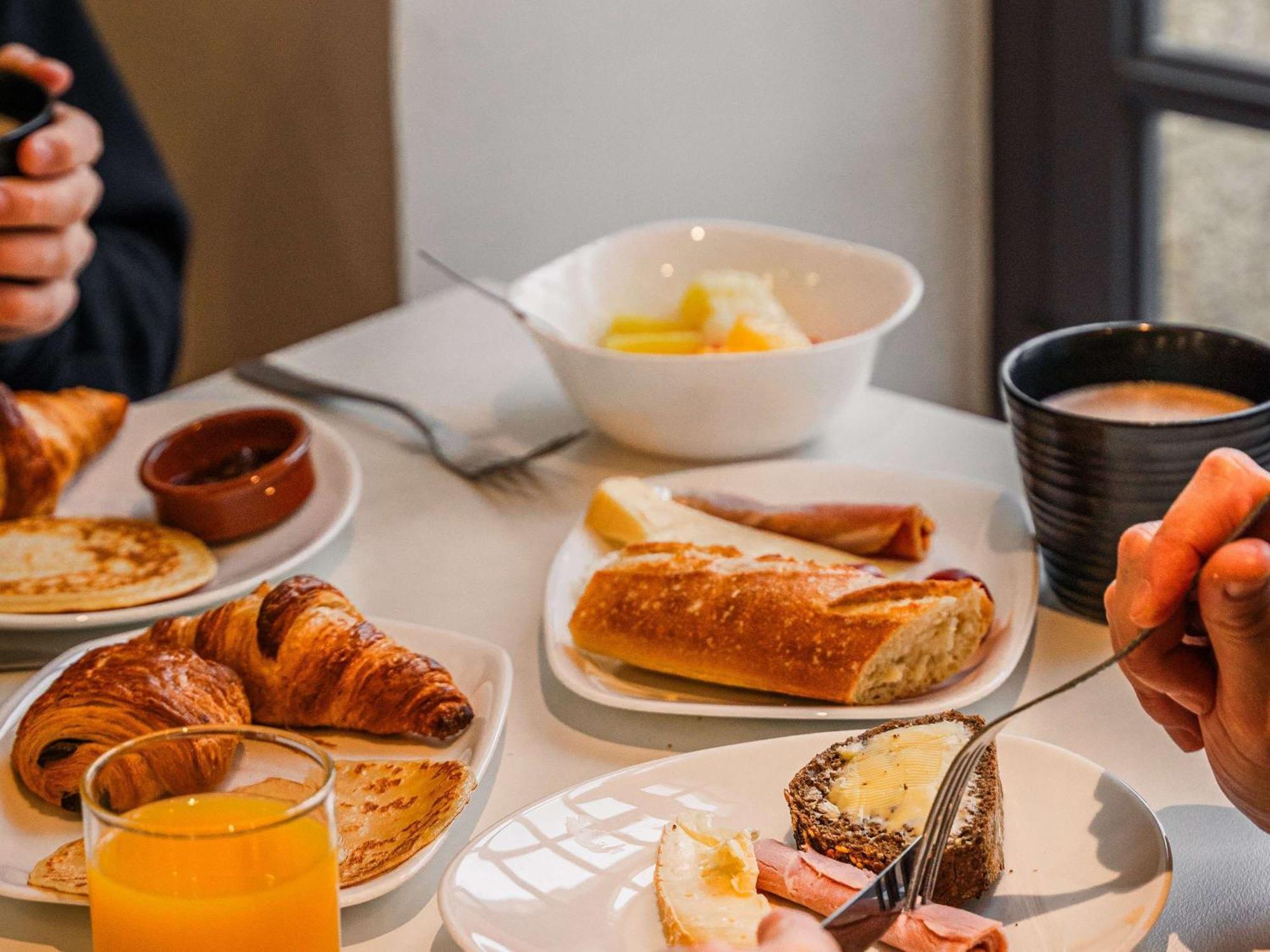 Ibis Styles Vannes Gare Centre Zewnętrze zdjęcie