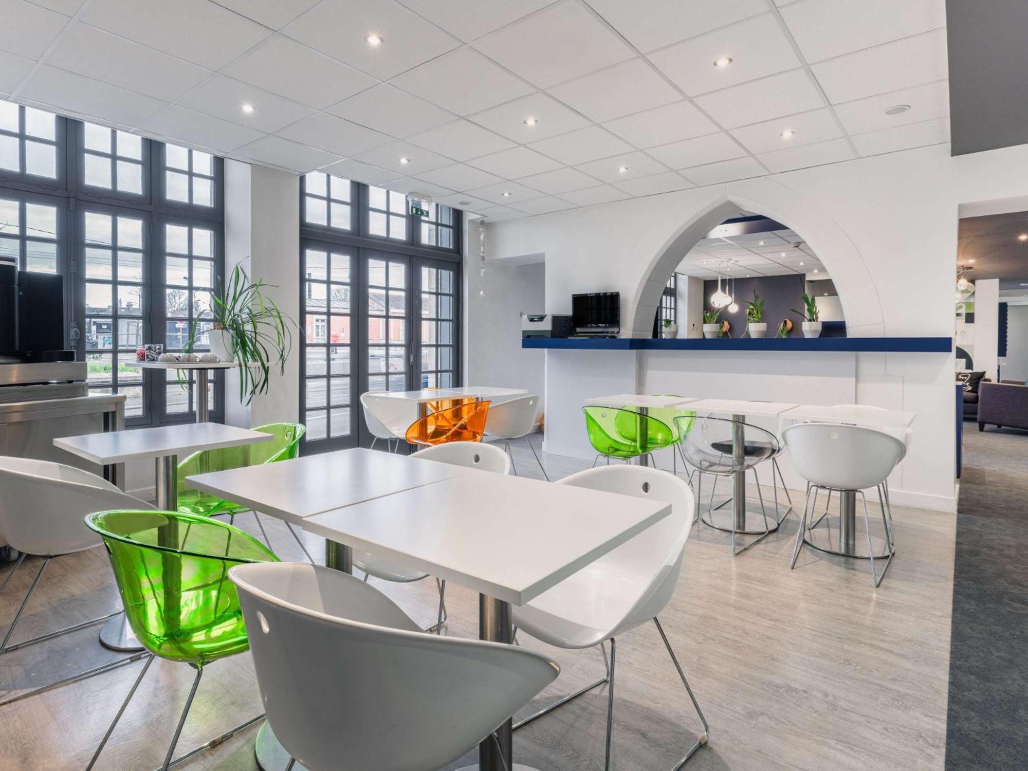 Ibis Styles Vannes Gare Centre Zewnętrze zdjęcie