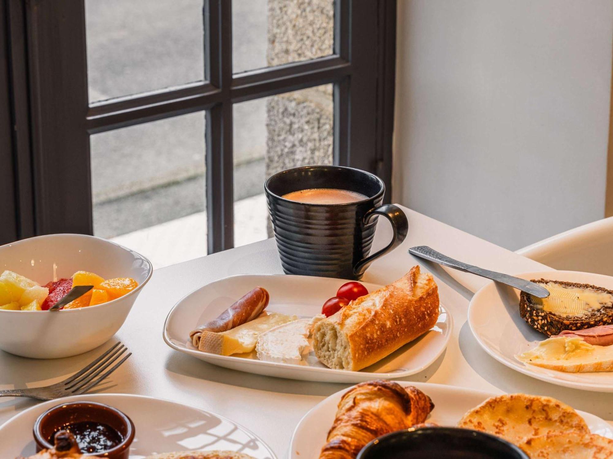 Ibis Styles Vannes Gare Centre Zewnętrze zdjęcie