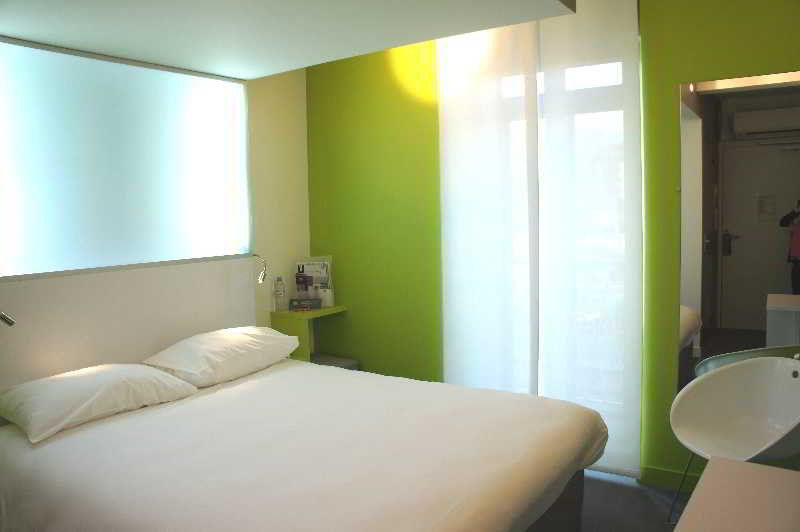 Ibis Styles Vannes Gare Centre Zewnętrze zdjęcie